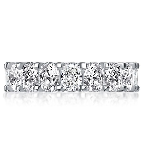 Italo Cushion Cut White Sapphire Eternity Wedding Band